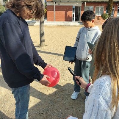 Els globus sorprenents.