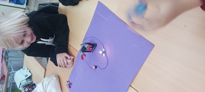 I ES FA FER LA LLUM!