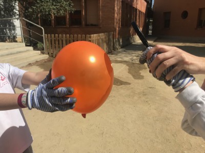 LOS RAYOS SOLARES QUE EXPLOTAN GLOBOS